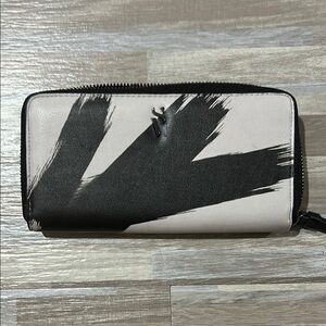 Vera Wang, black and tan long wallet